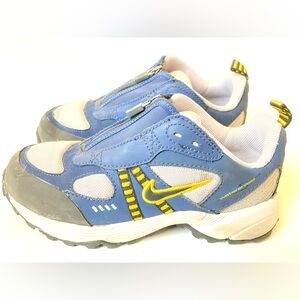 Nike shoes boys Blue and Gray Sneakers no laces closure shoes size 2 big Nike